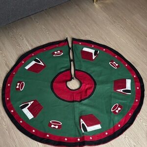 Festive Green and Red Christmas Tree Skirt